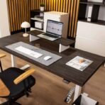 stół roboczy z regulacją wysokości