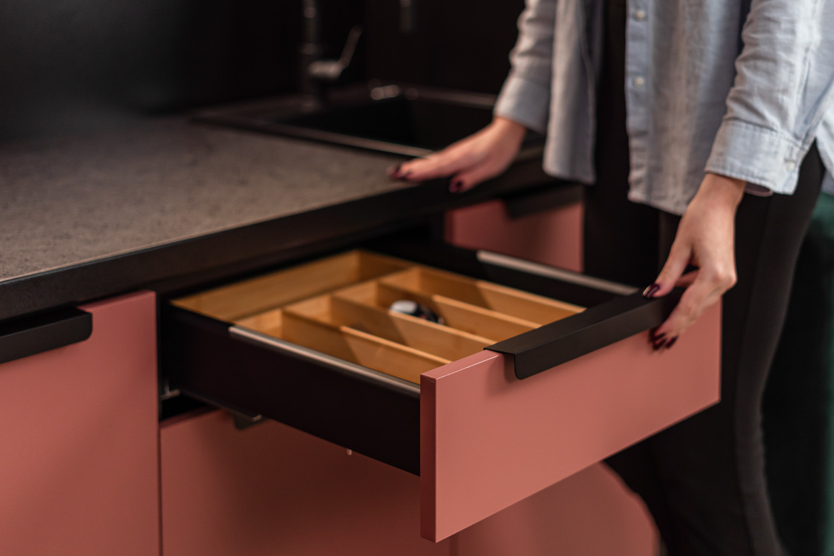 aneks kuchenny do firmy z LED