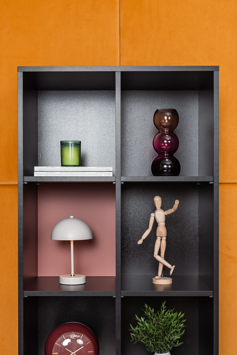 regal-eksponujacy-dekoracje-nowoczesny regał eksponujący dekoracje nowoczesny