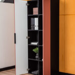 zamykana szafa do wyposażenia gabinetu