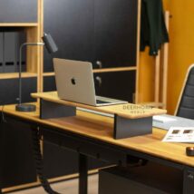 ergonomiczne meble biurowe czarne drewniane