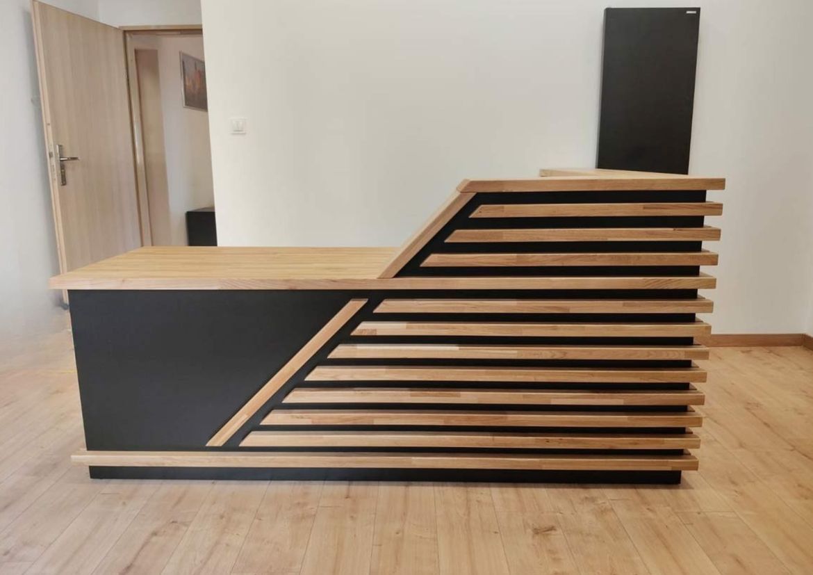 front desk w korporacji
