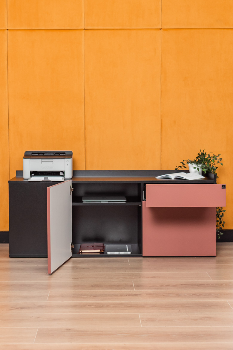 kontener-do-biurka-z-szuflada kontener do biurka z szufladą