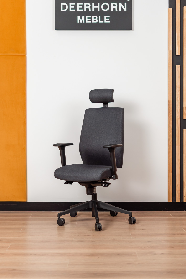 fotel-biurowy-na-kolkach fotel biurowy na kółkach