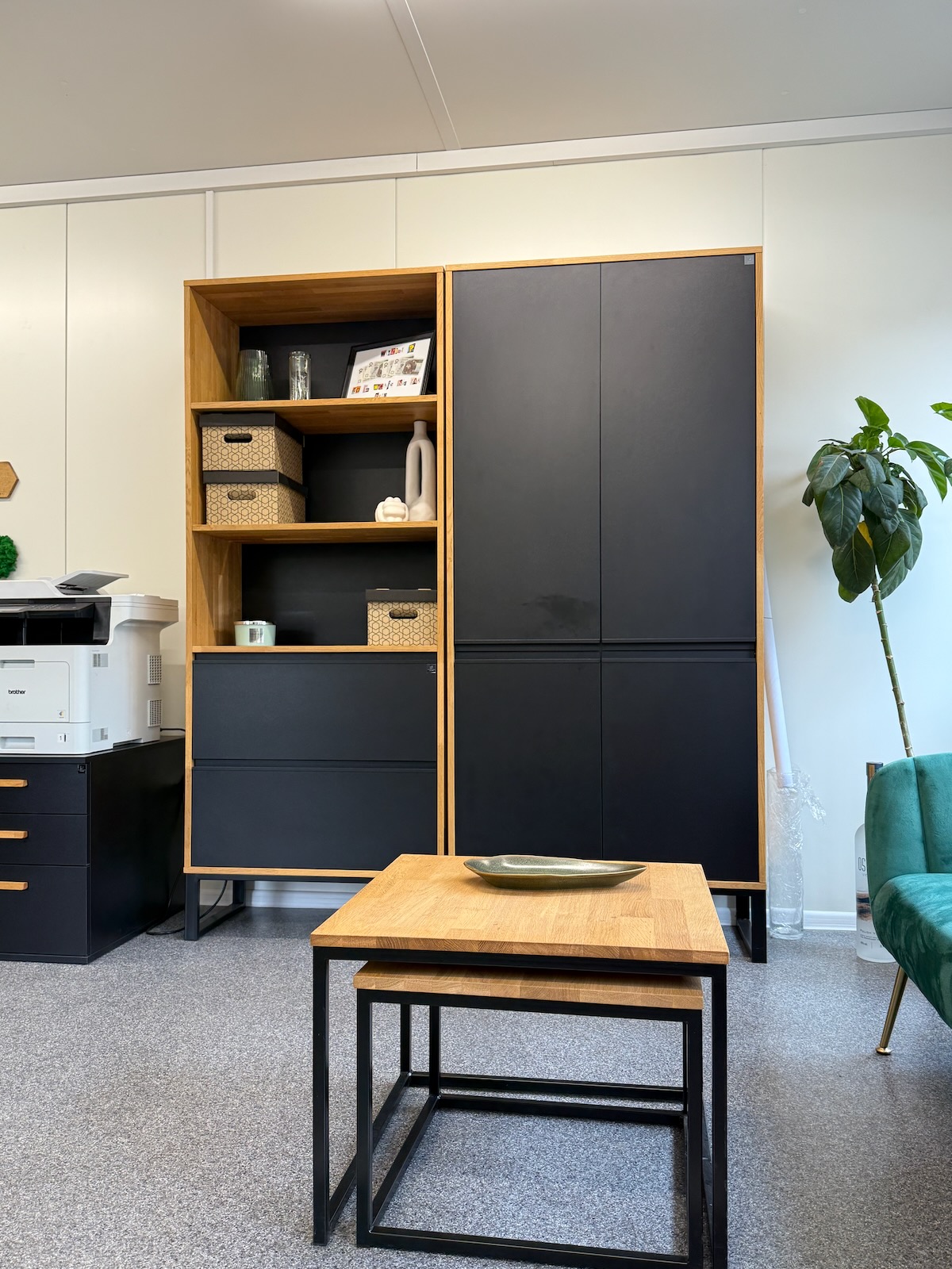 Jak zorganizować biuro w kontenerze