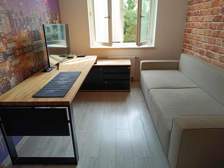 Biurko premium dla GIOKO z dostawą do Wrocławia