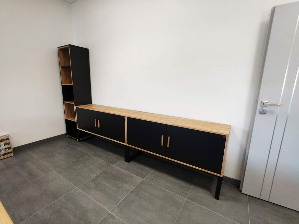 10-metrowy stół konferencyjny dla Grupy Polmlek w Warszawie