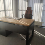 Biurko z kontenerkiem dla firmy Votum we Wrocławiu