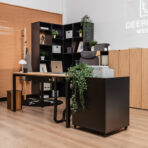 biurko z szafkąpod drukarkę do nowoczesnego biura