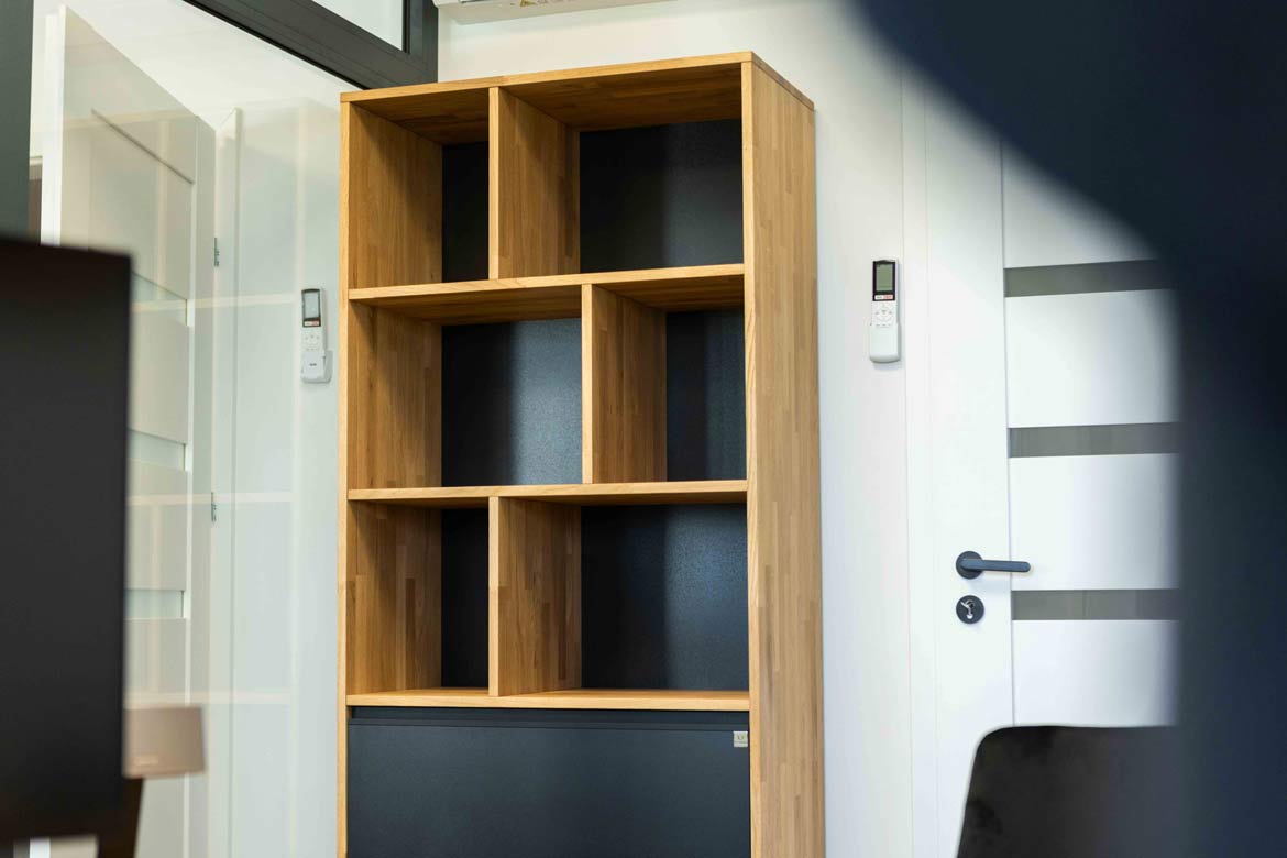 Wyposażenie siedziby Quantum Innovations Sp. z o.o. w Piotrkówku Małym