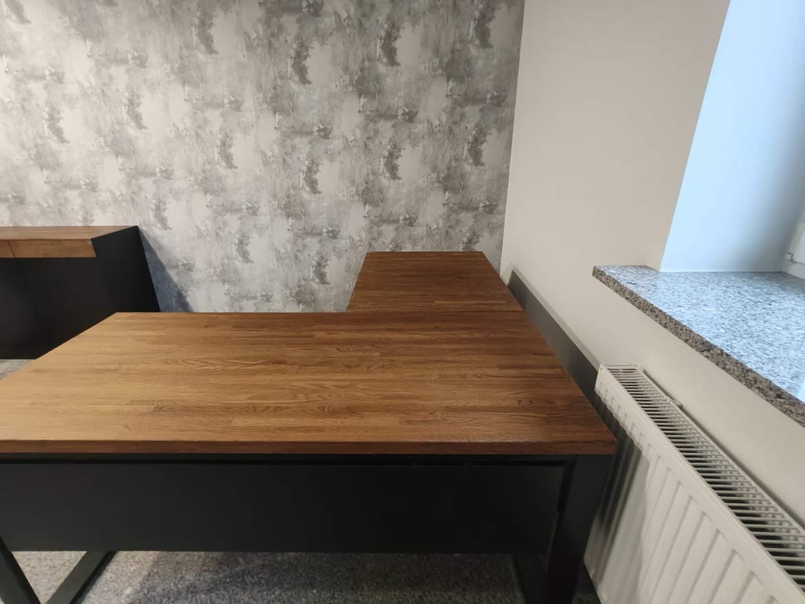 Biuro w kolorze cuban cigaro dla firmy Żwir Trans