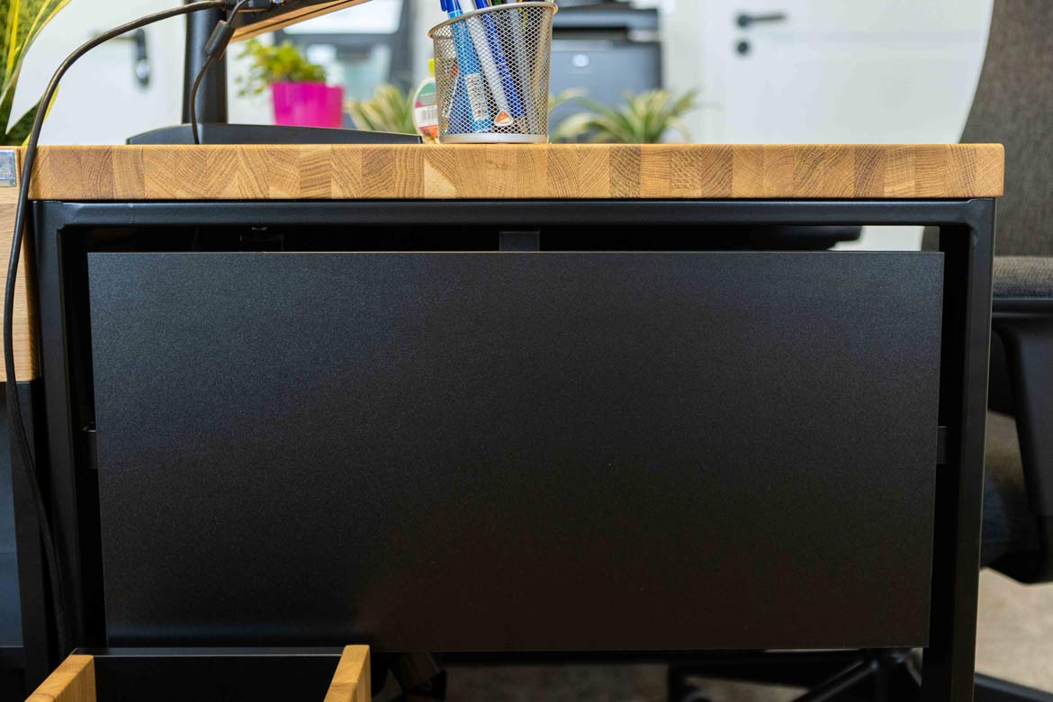 Wyposażenie siedziby Quantum Innovations Sp. z o.o. w Piotrkówku Małym