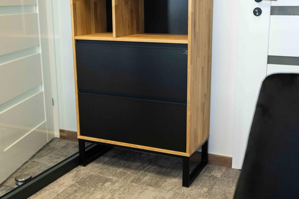 Wyposażenie siedziby Quantum Innovations Sp. z o.o. w Piotrkówku Małym