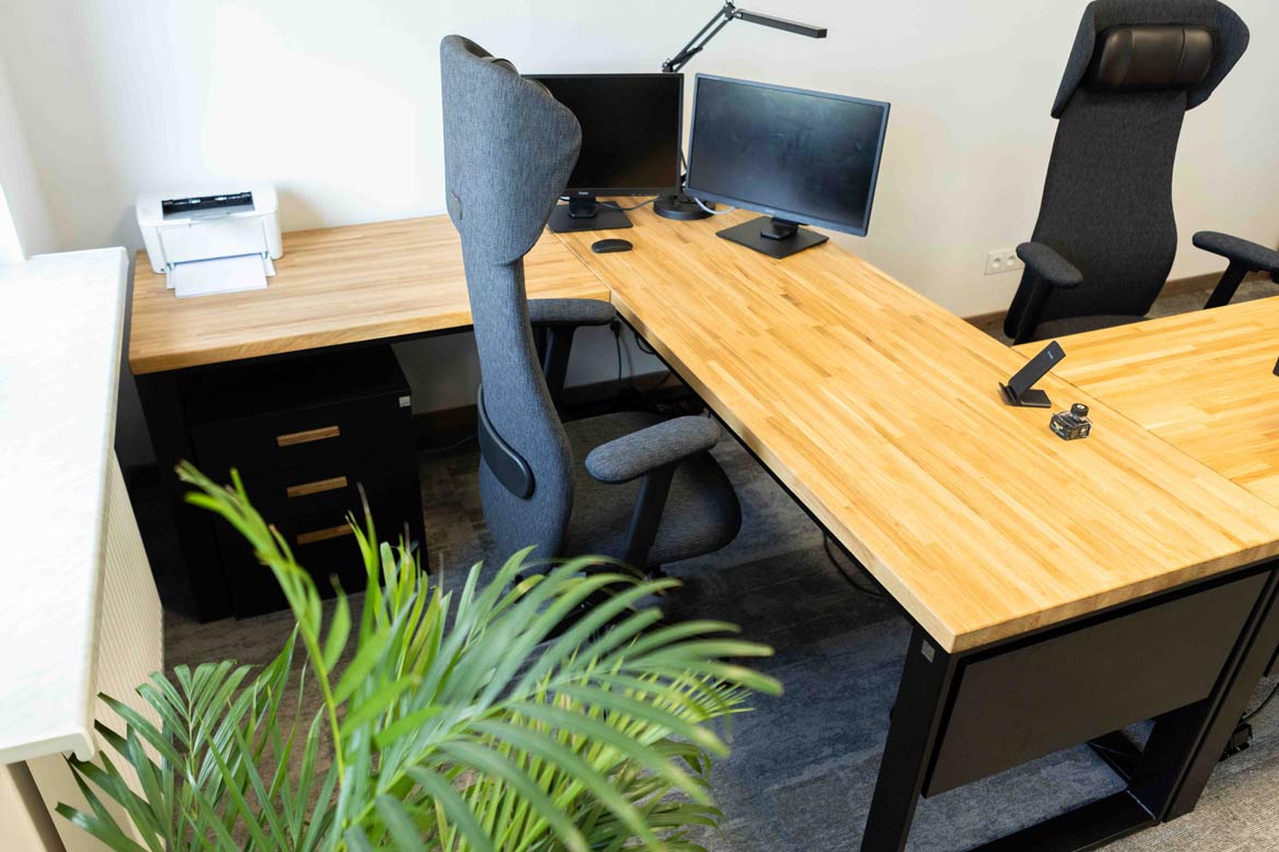 Wyposażenie siedziby Quantum Innovations Sp. z o.o. w Piotrkówku Małym