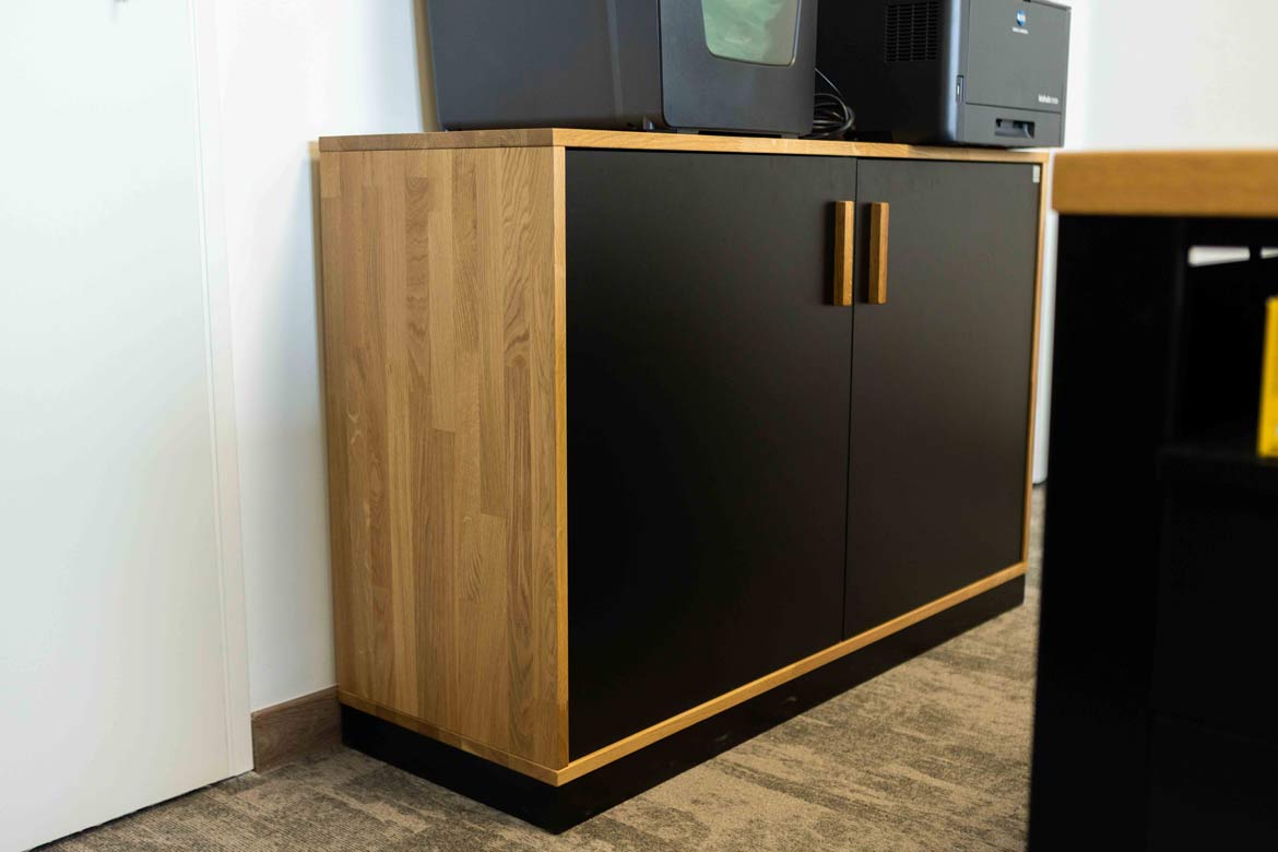 Wyposażenie siedziby Quantum Innovations Sp. z o.o. w Piotrkówku Małym