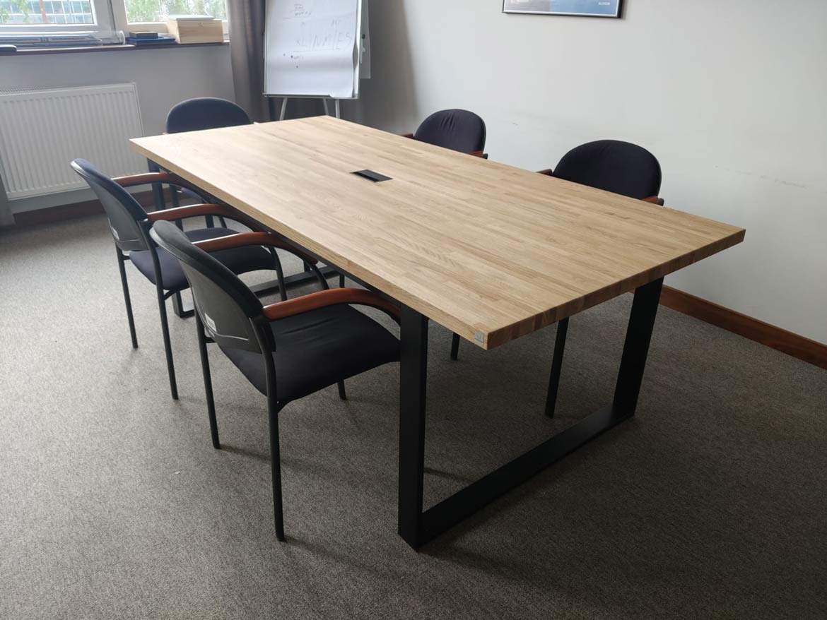 Stół konferencyjny dla firmy WARS S.A. z Warszawy