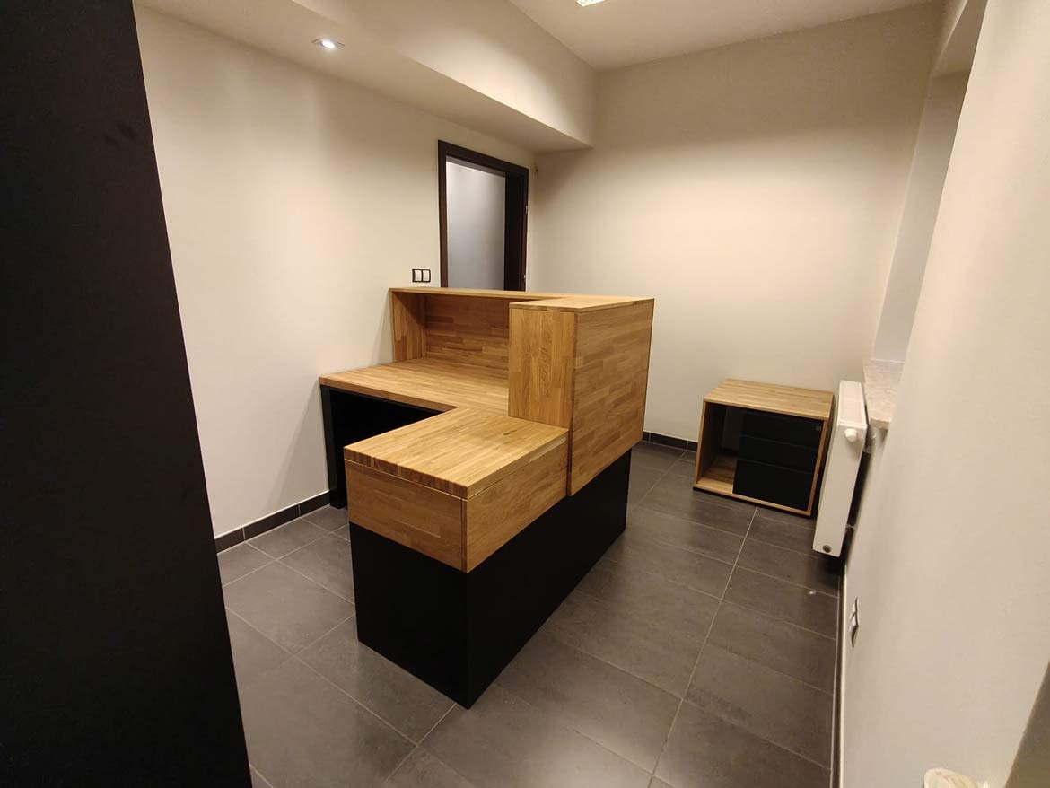 Umeblowanie punktu obsługi dla firmy Lobos w Krakowie