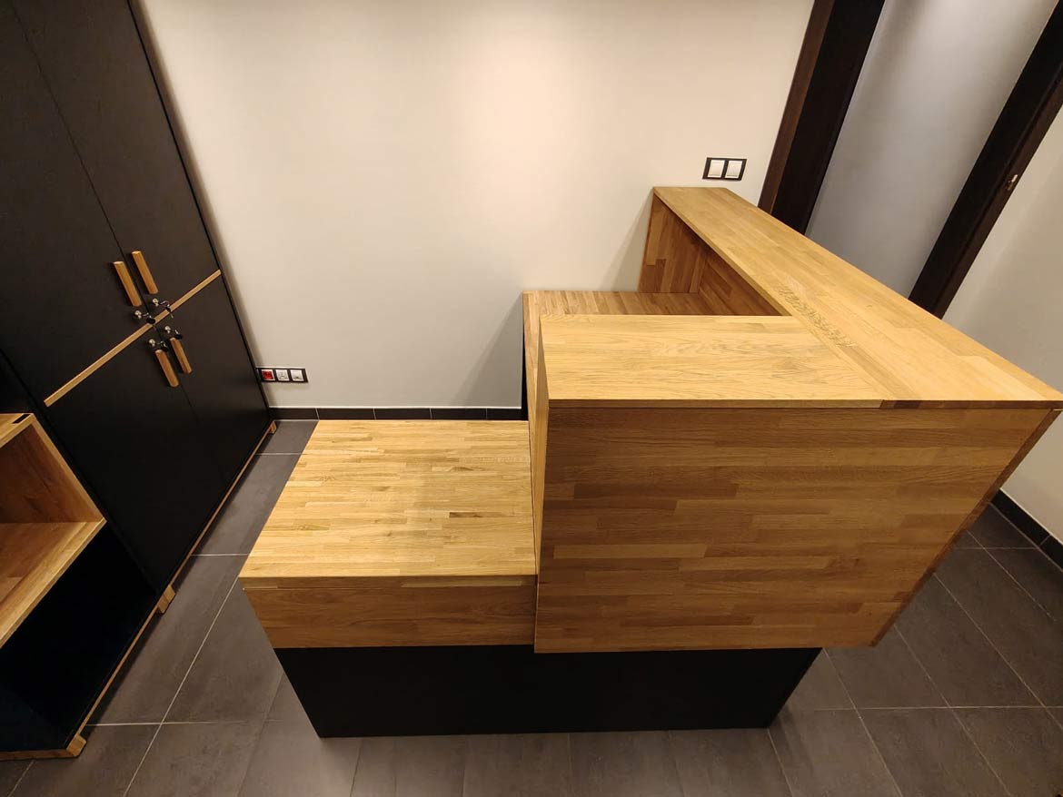 Umeblowanie punktu obsługi dla firmy Pani Anny z Krakowa