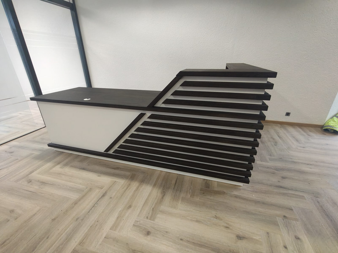 Lada recepcyjna dla Staudacher & Baganz Immobilien GbR w Bad Waldsee (Niemcy)