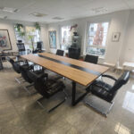 Stół konferencyjny dla kancelarii notarialnej w Neustadt an der Weinstrasse (Niemcy)