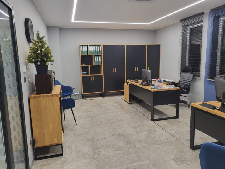 Umeblowanie biura dla Z.P.S. SPRĘŻ-MOT w Bydgoszczy