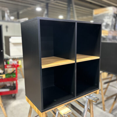 Komoda biurowa z otwartymi półkami