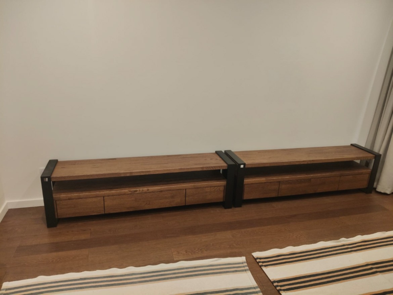 Dwie szafki RTV w kolorze drewna cuban cigaro do mieszkania Pani Lucyny w Lublinie