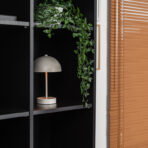 regał do przechowywania materiałów biurowych