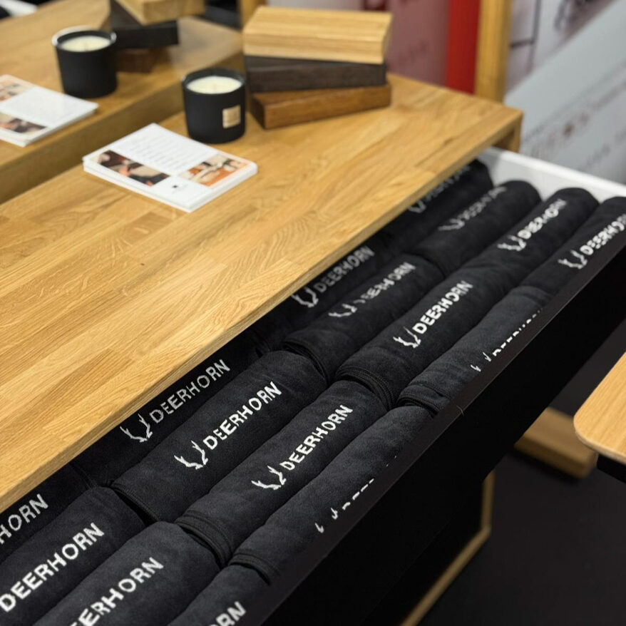 stoisko Deerhorn meble podczas otwarcia Xtreme Fitness Biłgoraj