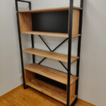 Regał na pięć półek do instytucji publicznej w Zielonej Górze