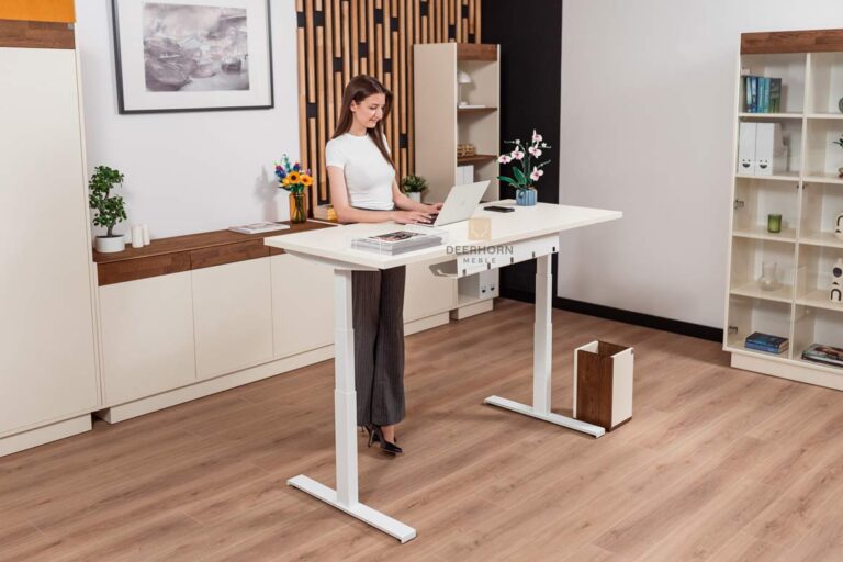 Biurko z regulowaną wysokością elektryczną