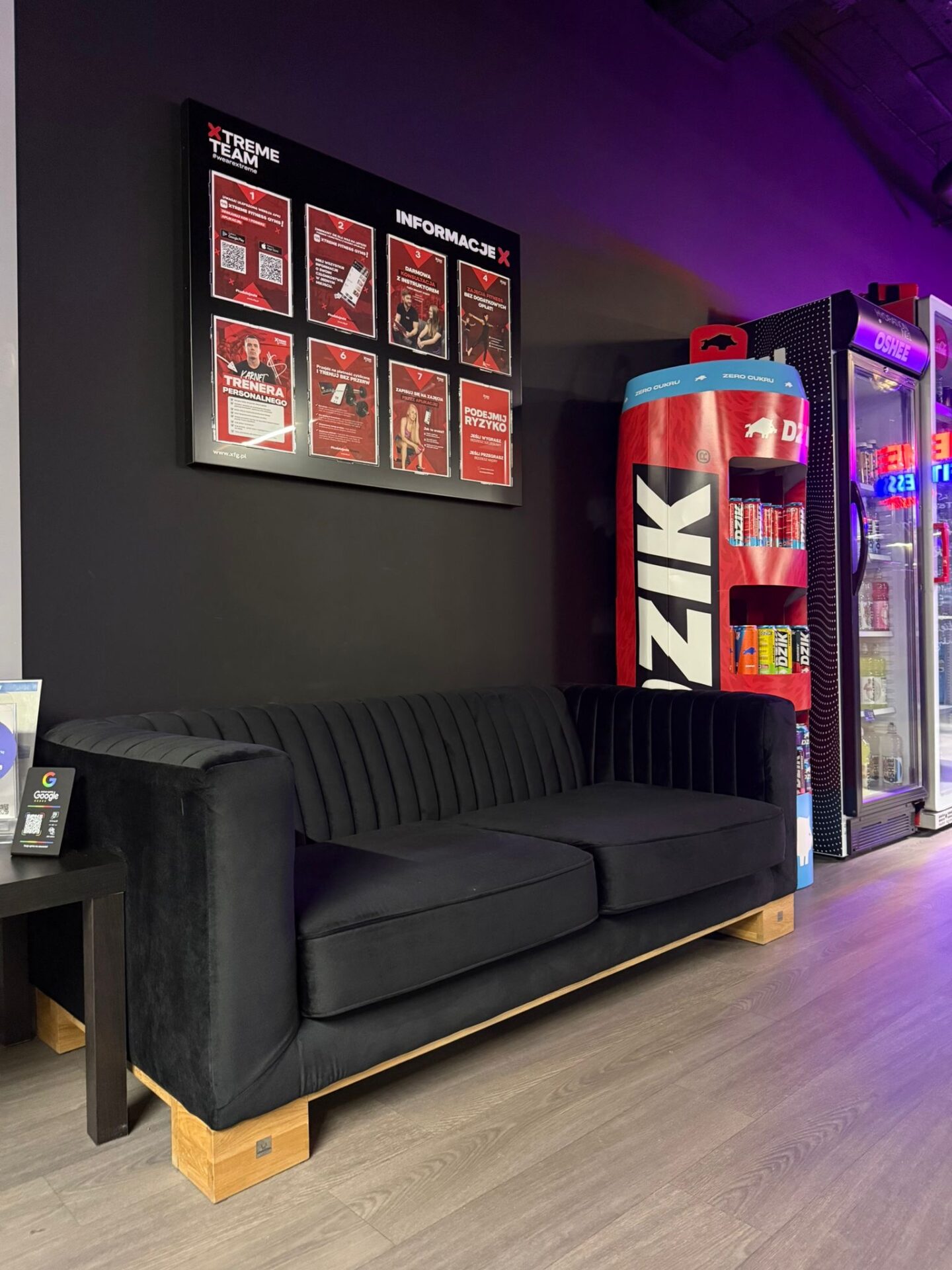 Kanapa do recepcji, siłowni Xtreme Fitness Warszawa Deerhorn