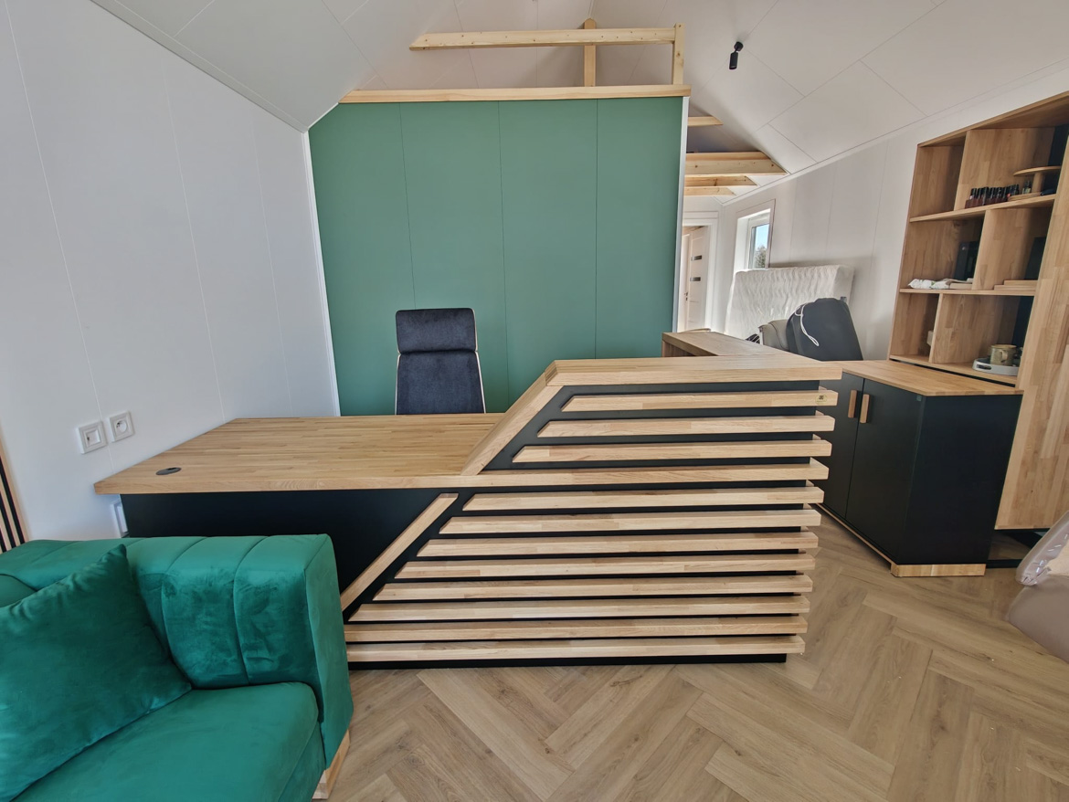 Lada recepcyjna dla firmy z branży rolniczej w Świdnicy (niedaleko Wrocławia)