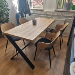 Stół industrialny X Loft dla Polsko-Japońskiej Akademii Technik Komputerowych w Warszawie