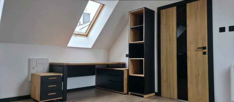 Umeblowanie biura domowego dla Pani Moniki z Ćmińska (niedaleko Kielc)