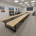 Duży stół konferencyjny 800x150 cm dla firmy Animex w Starachowicach