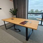 stół konferencyjny nowoczesny design